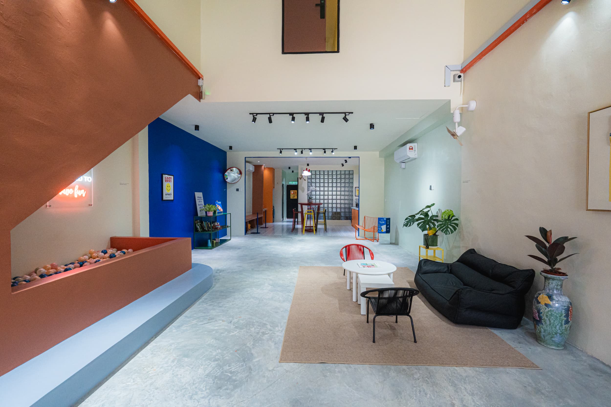 Lot 78 Lounge